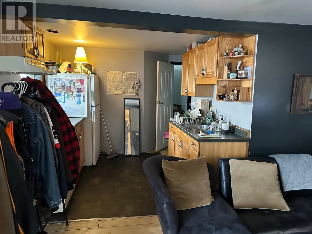 519 HALL Street