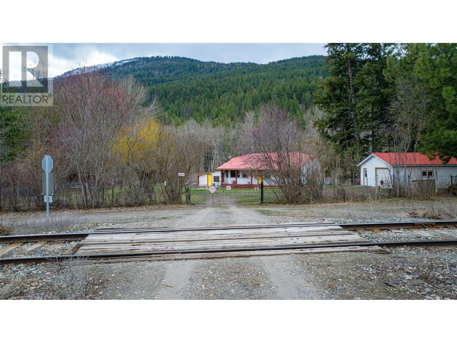 5409 Hwy 97 Highway