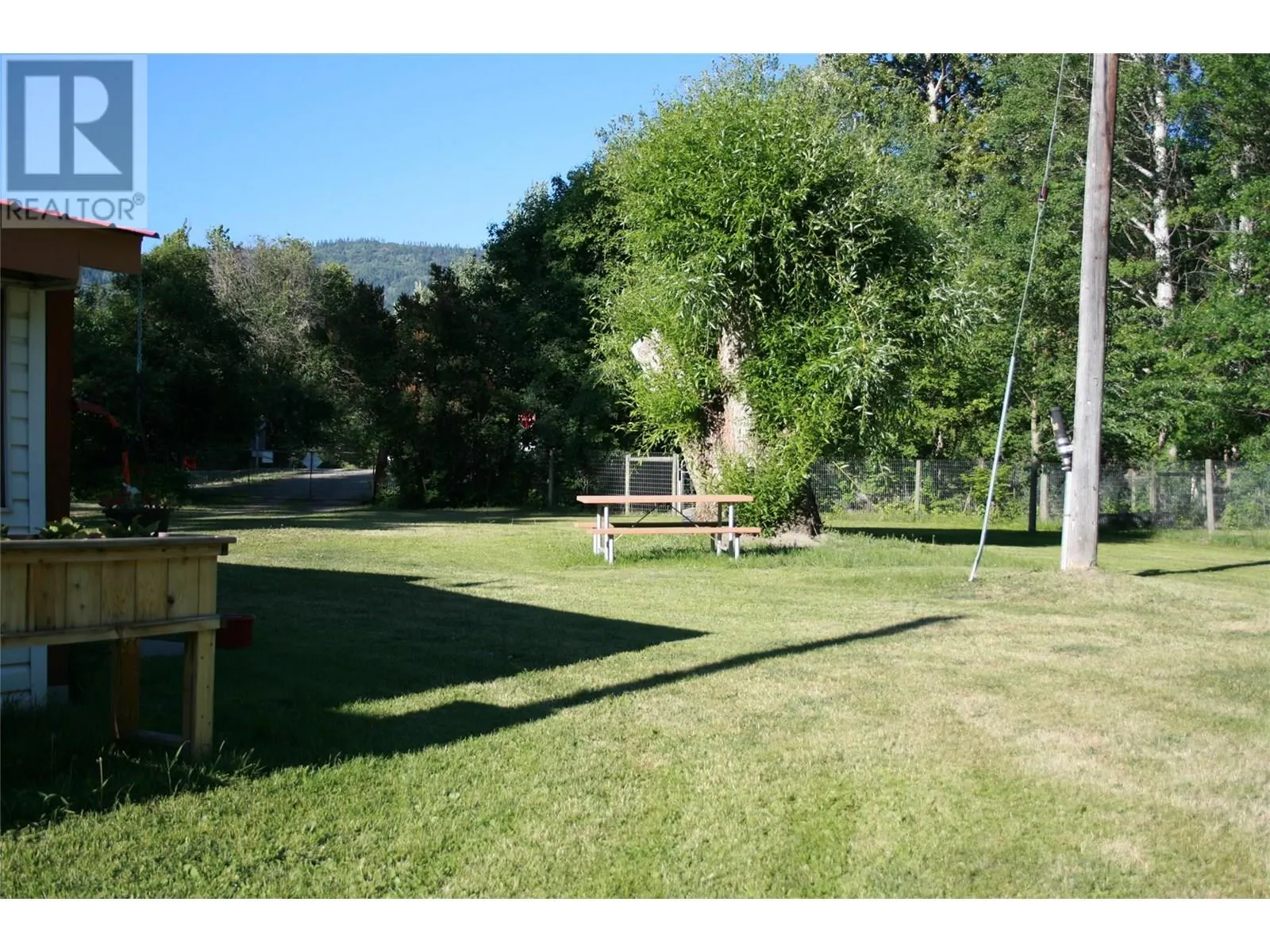 5409 Hwy 97 Highway