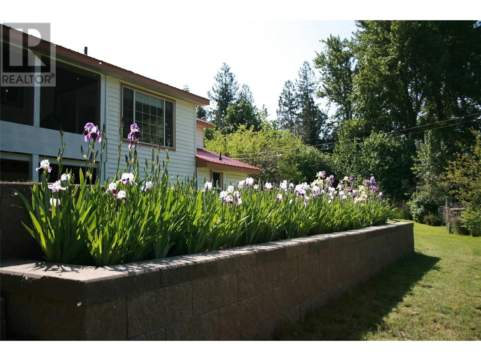 5409 Hwy 97 Highway