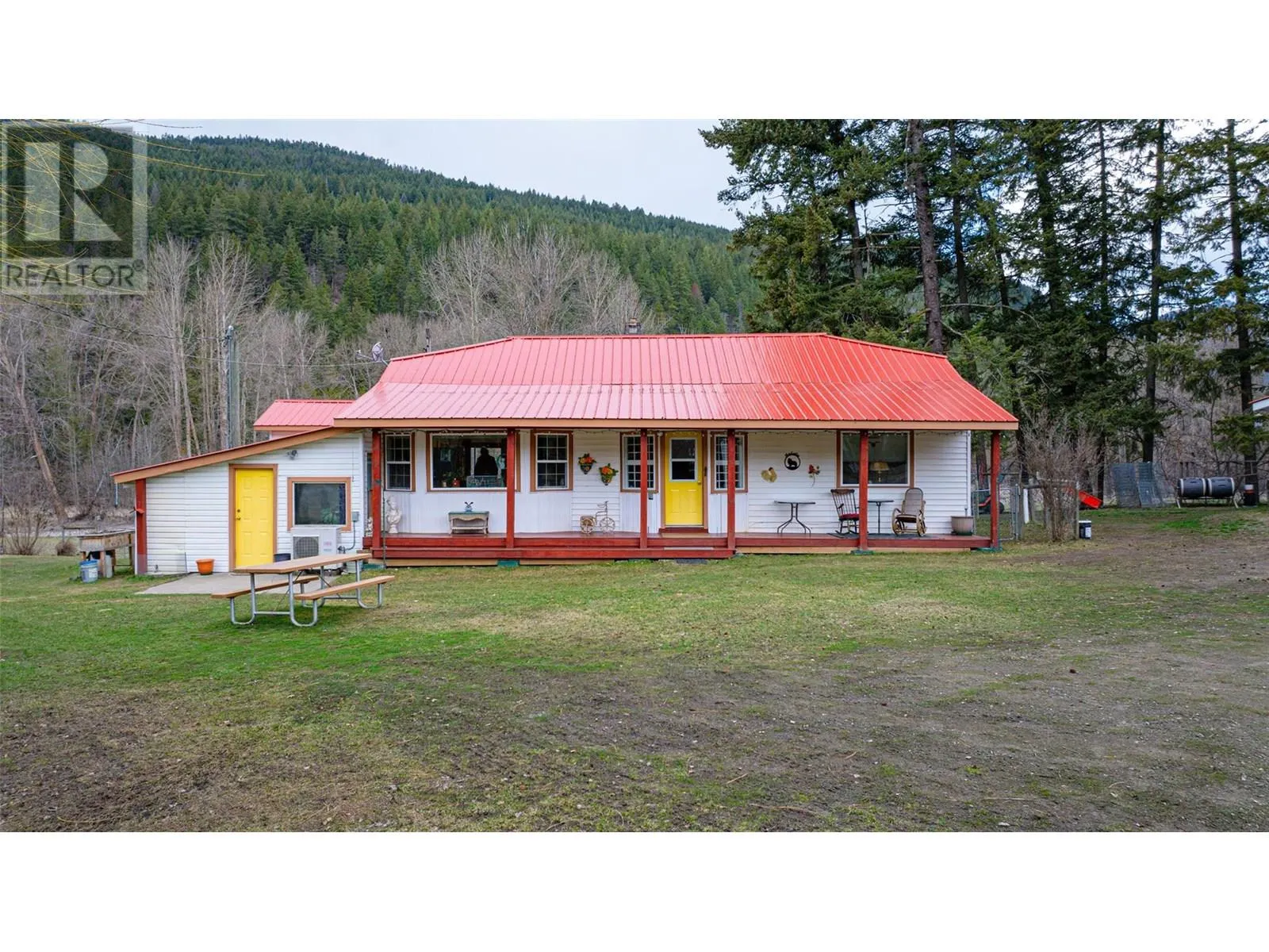 5409 Hwy 97 Highway