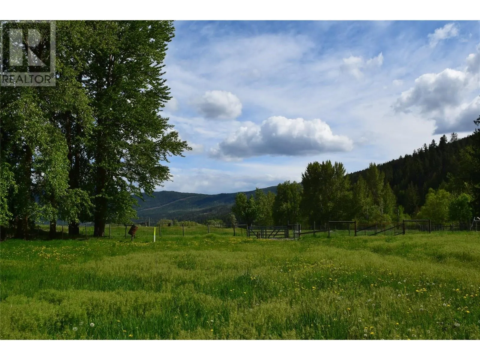 5409 Hwy 97 Highway