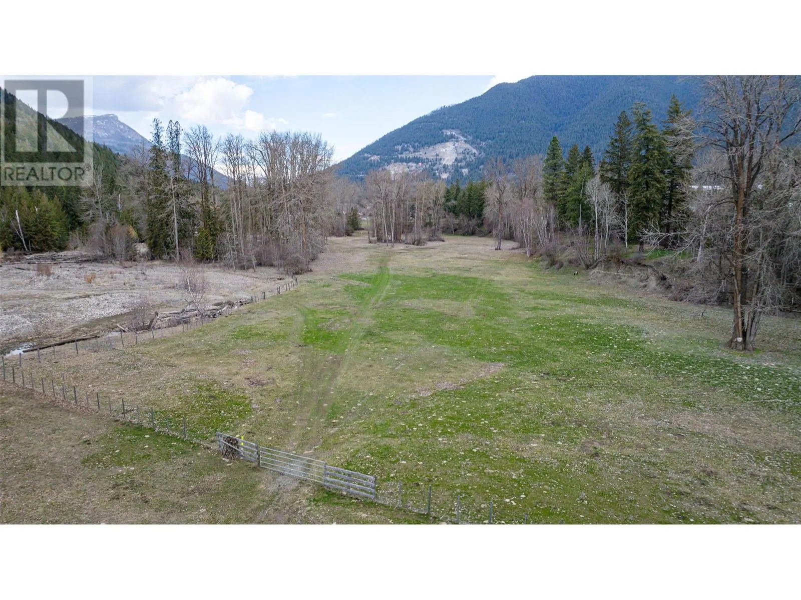 5409 Hwy 97 Highway