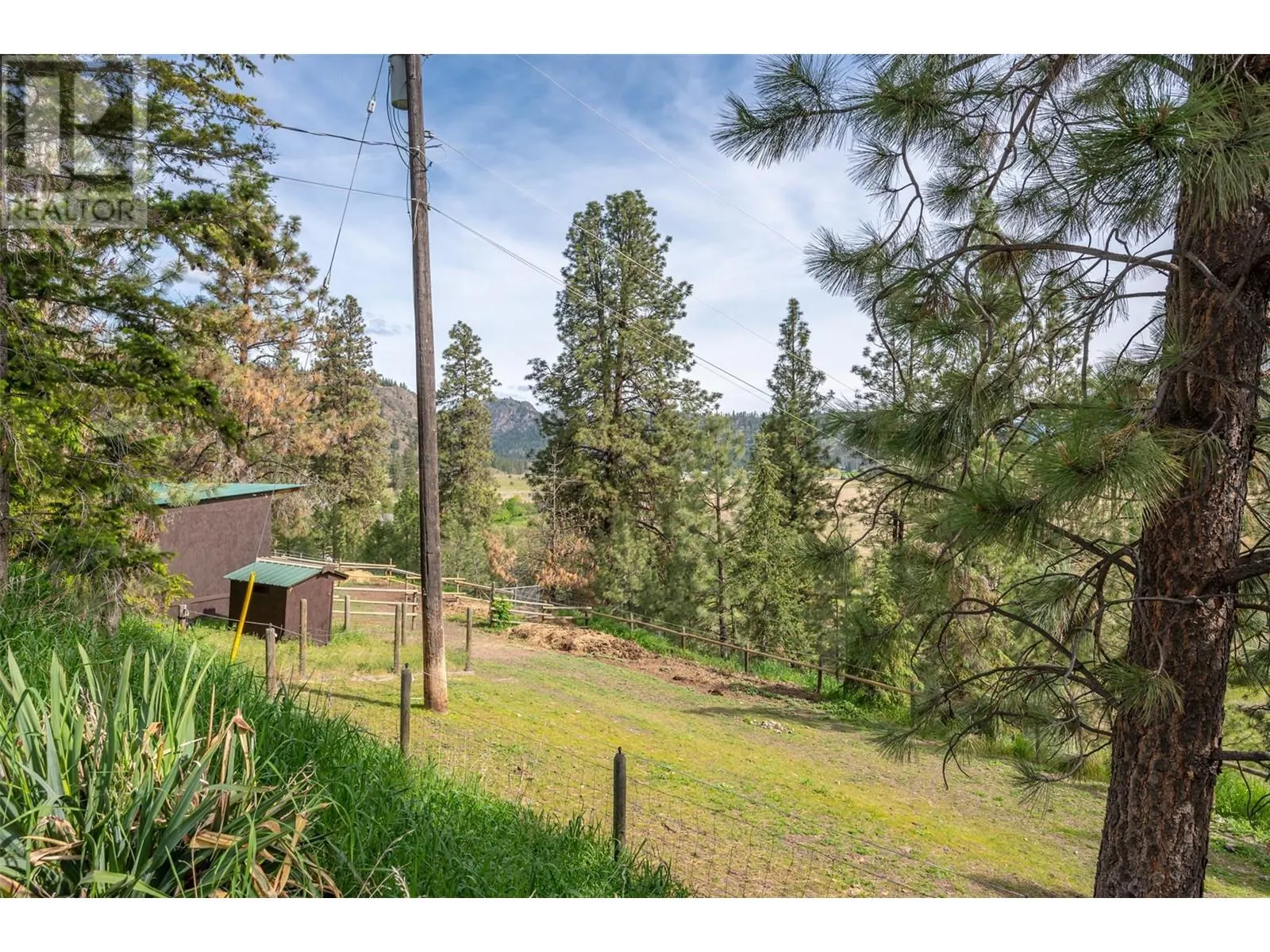 2737 Willowbrook Road