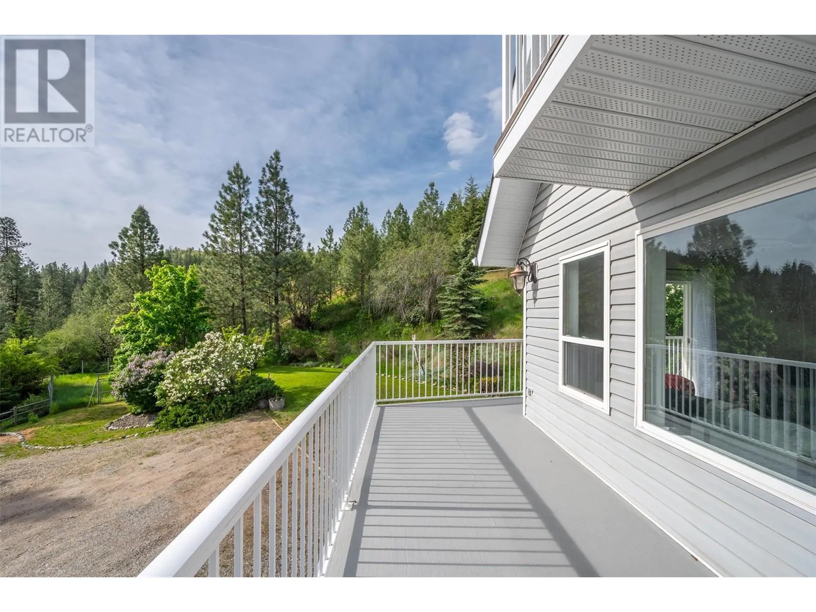 2737 Willowbrook Road