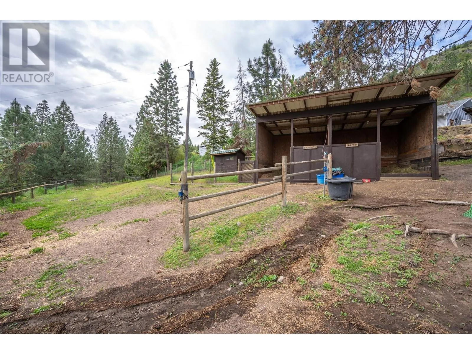 2737 Willowbrook Road