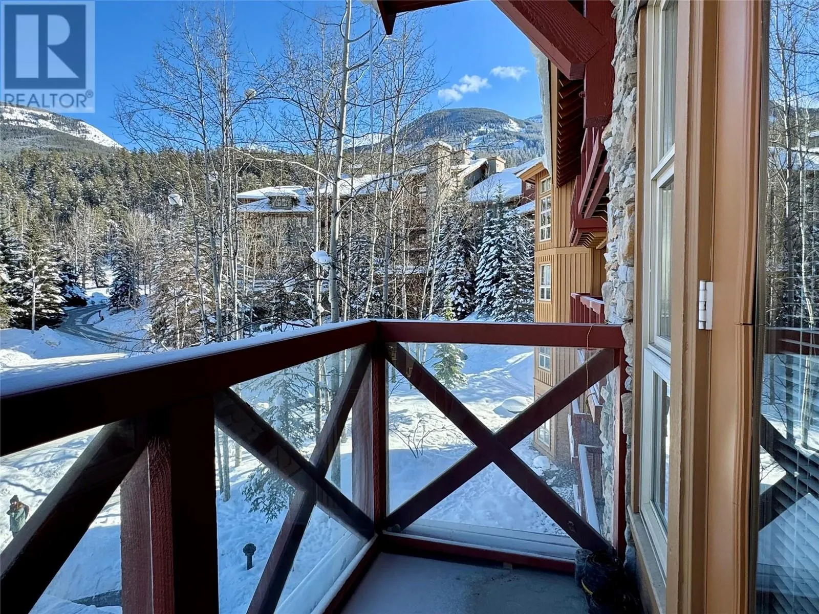 2080 Summit Drive Unit# 412