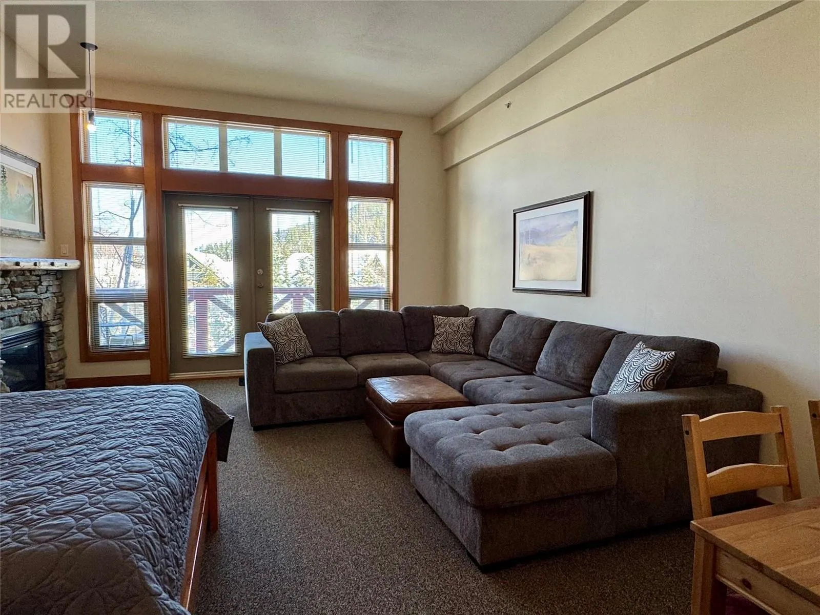 2080 Summit Drive Unit# 412