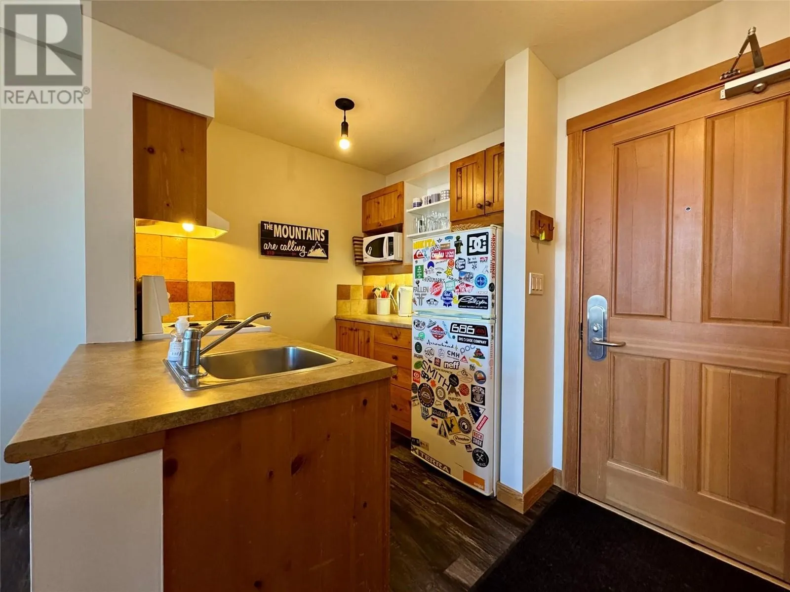2080 Summit Drive Unit# 412
