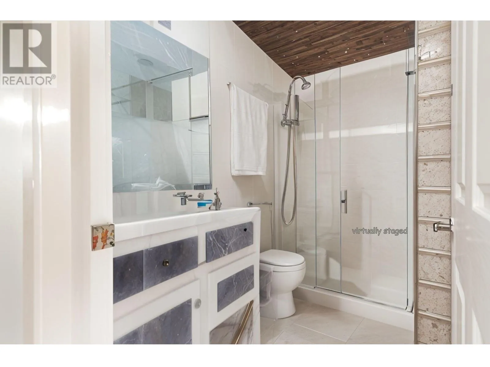 4004 34 Street Unit# 208