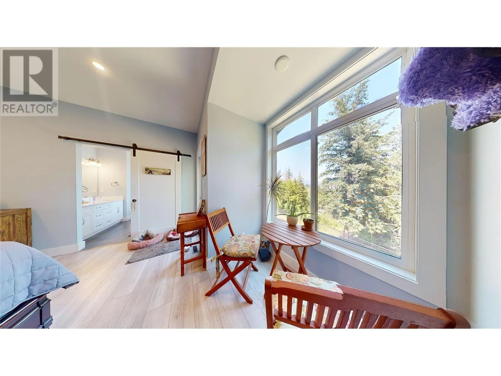 2526 Waverly Drive