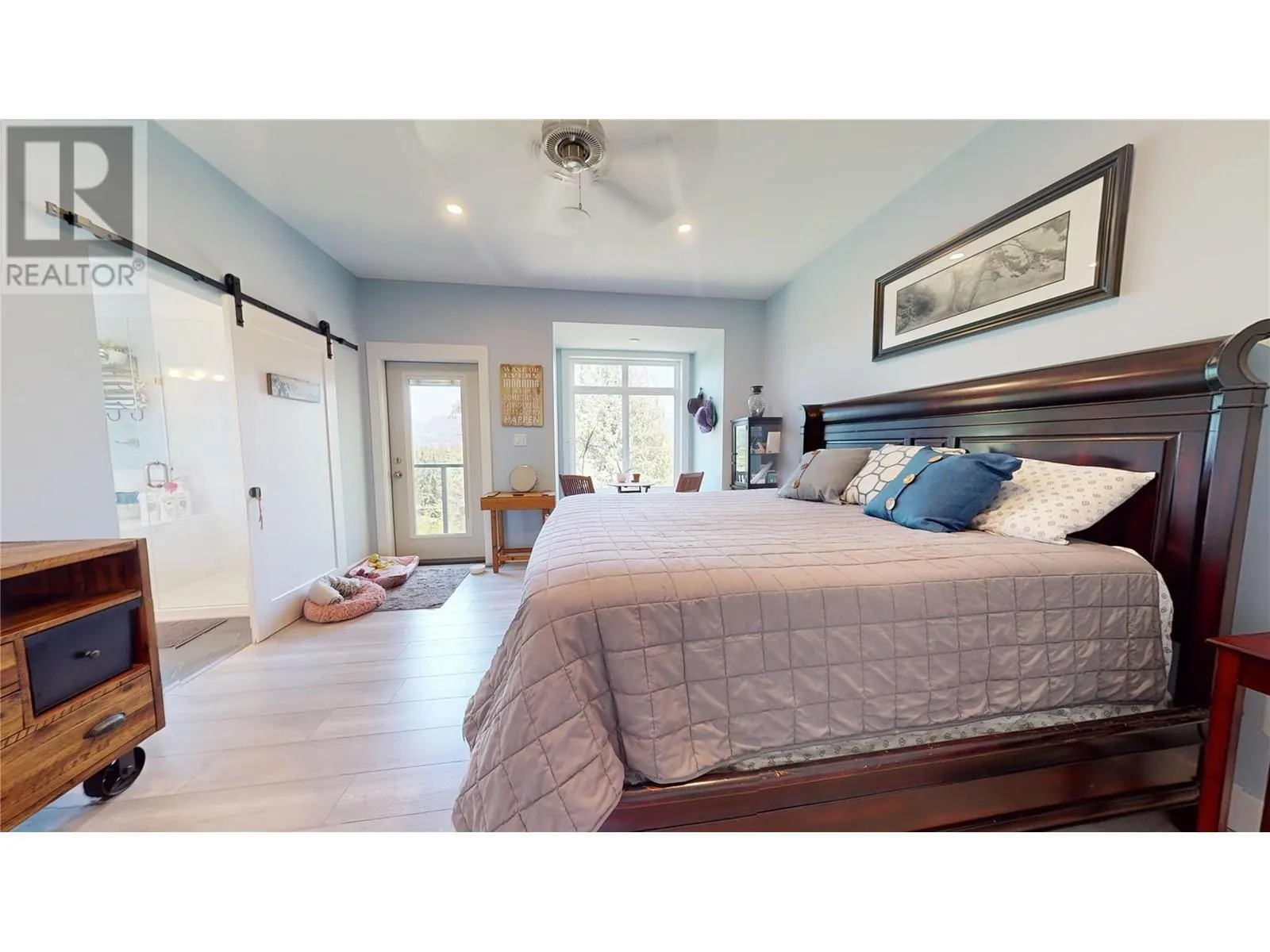 2526 Waverly Drive