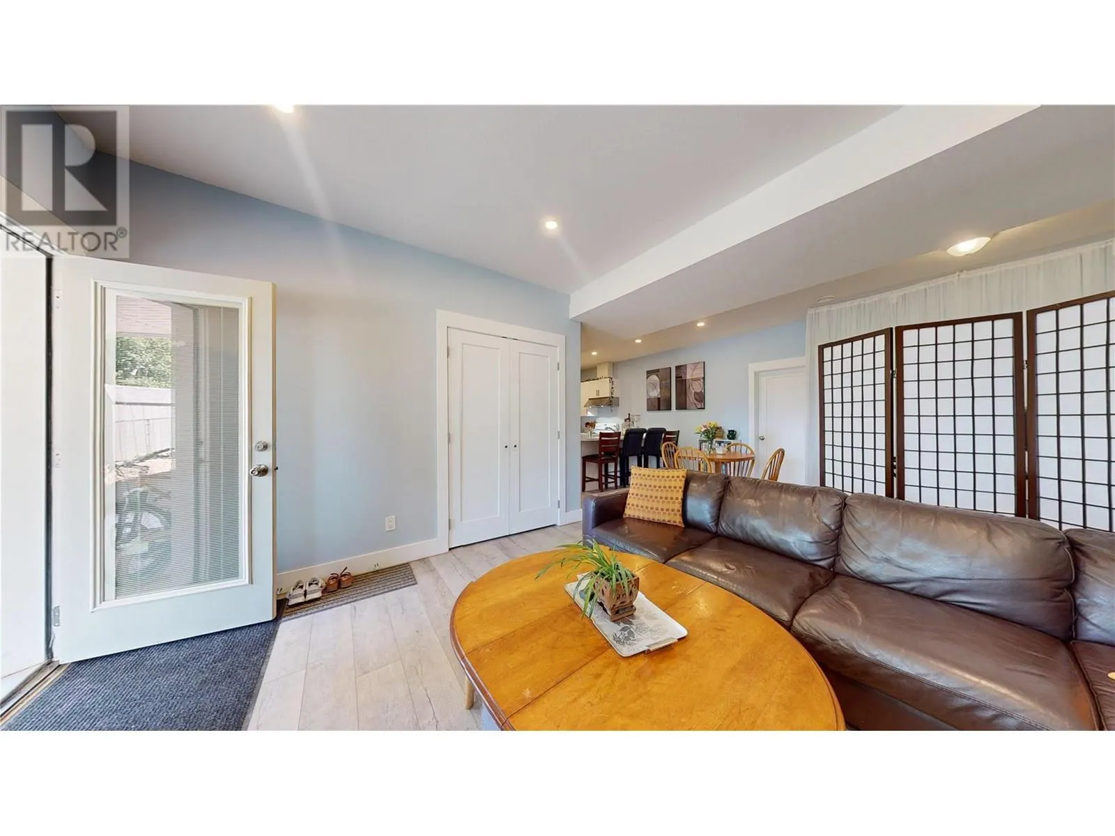 2526 Waverly Drive