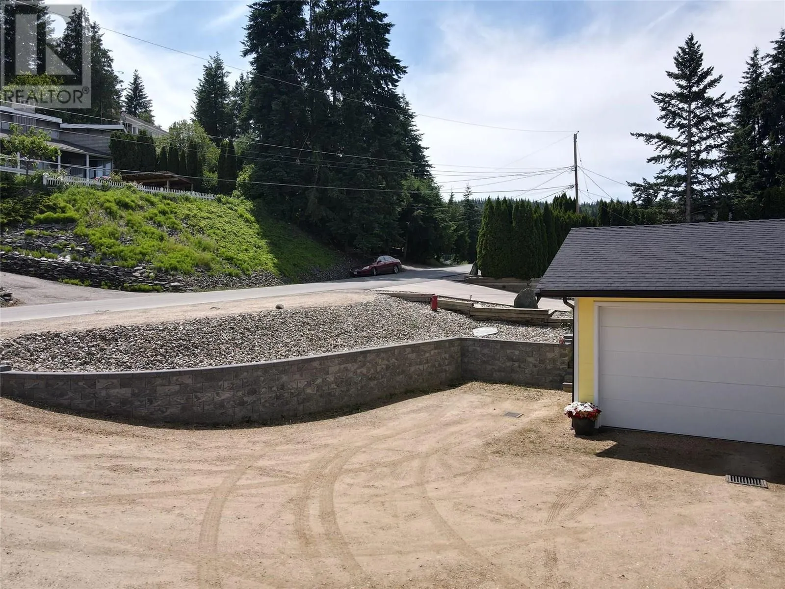 2526 Waverly Drive