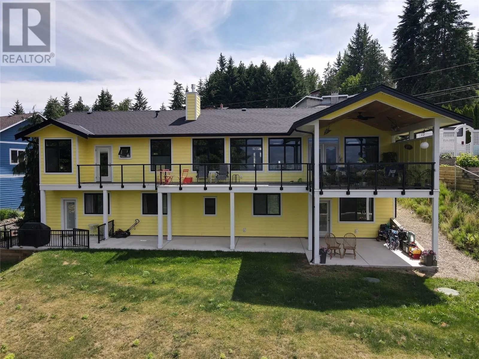 2526 Waverly Drive