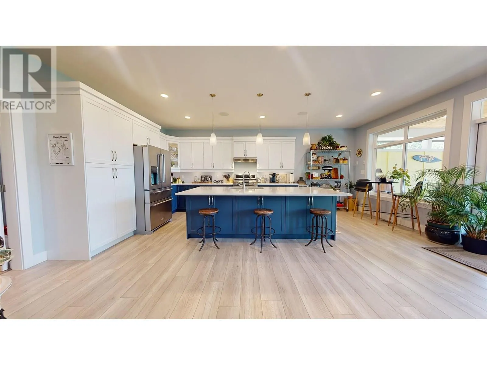2526 Waverly Drive