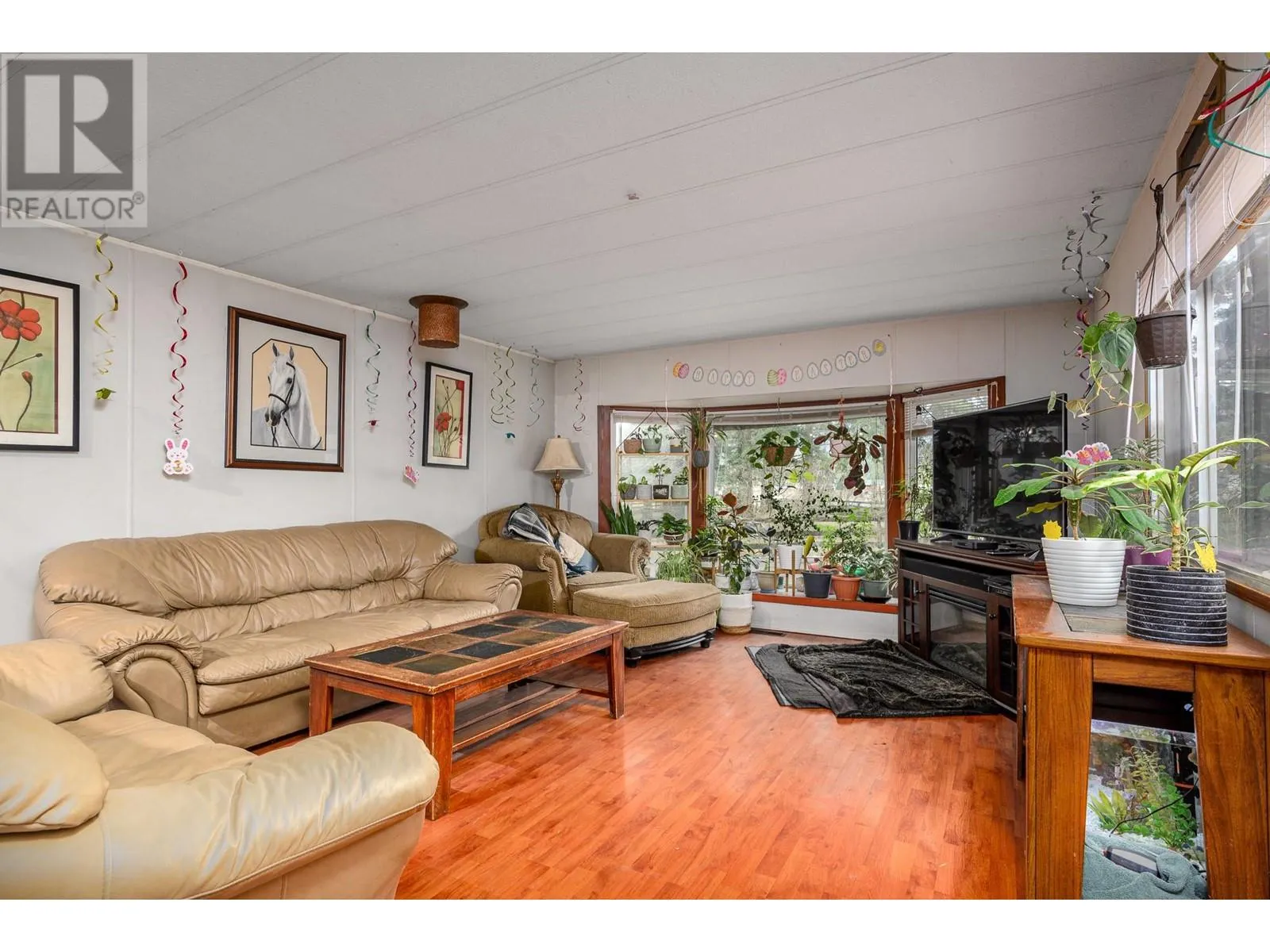 487 Mabel Lake Road