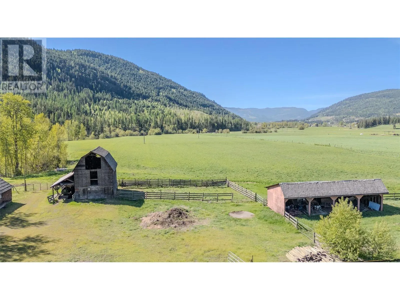 487 Mabel Lake Road