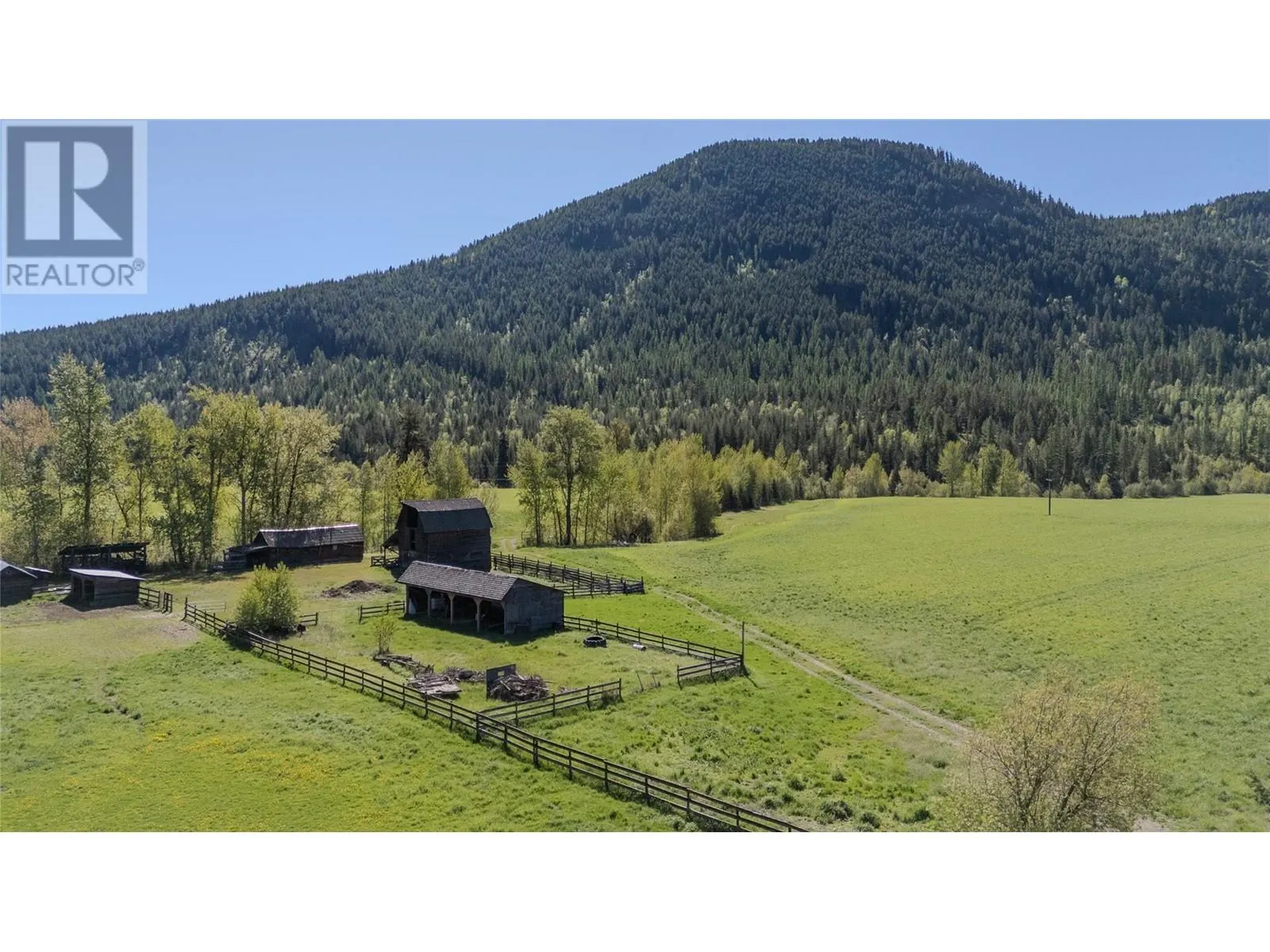487 Mabel Lake Road