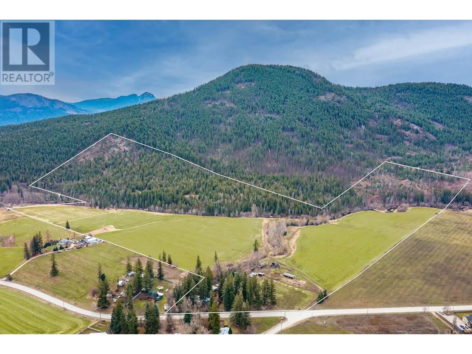 487 Mabel Lake Road