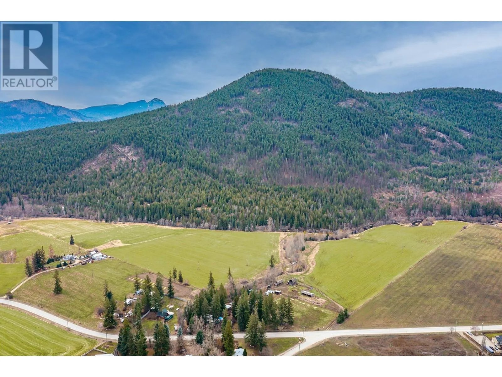 487 Mabel Lake Road