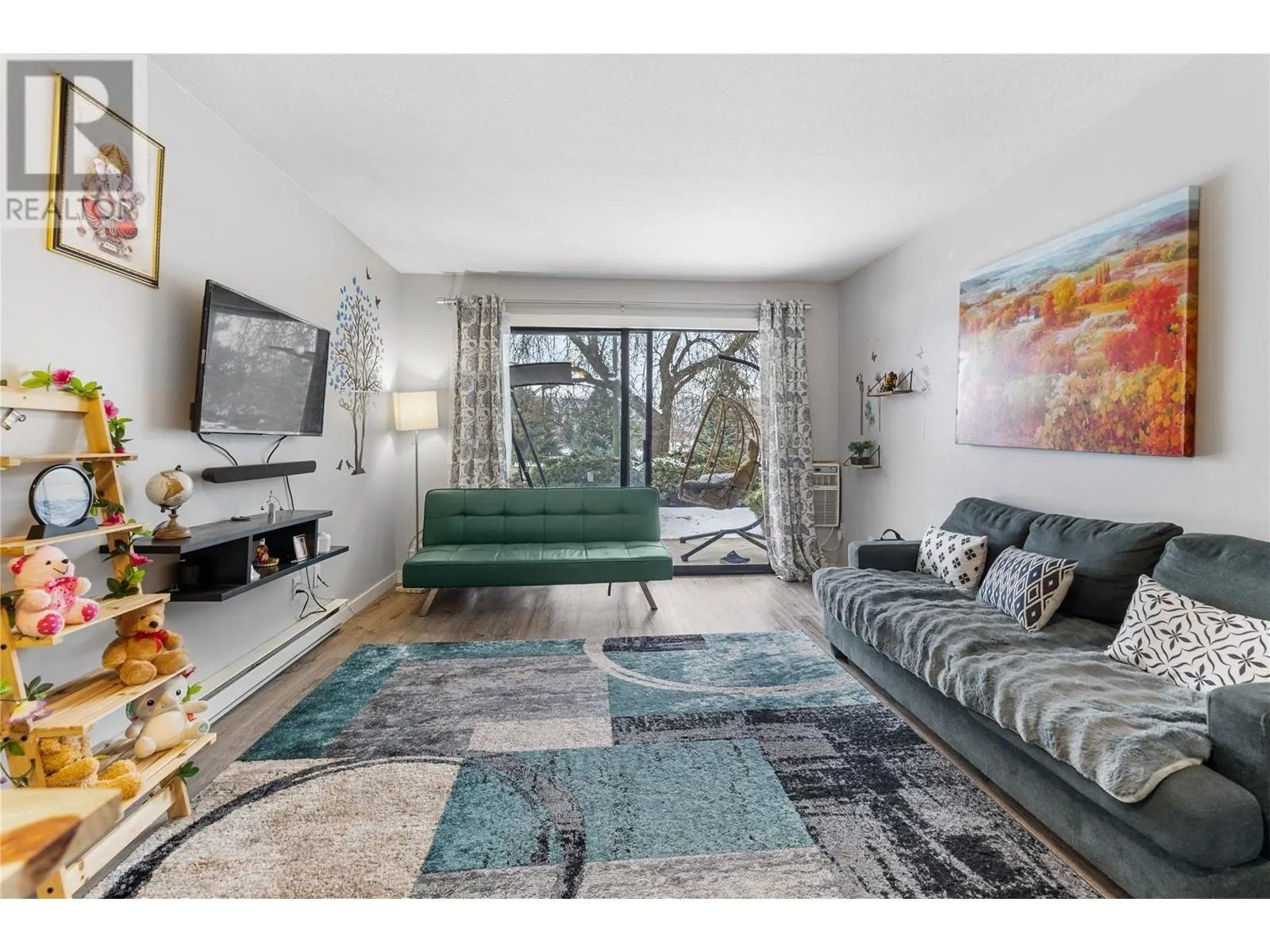 435 Franklyn Road Unit# 102