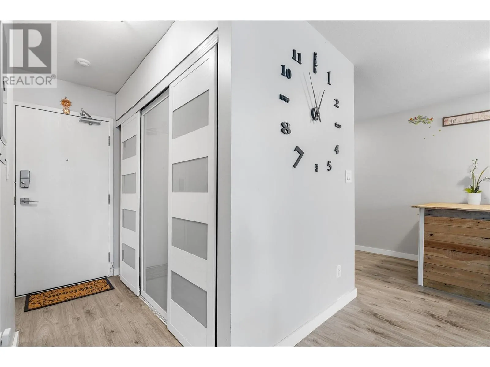 435 Franklyn Road Unit# 102