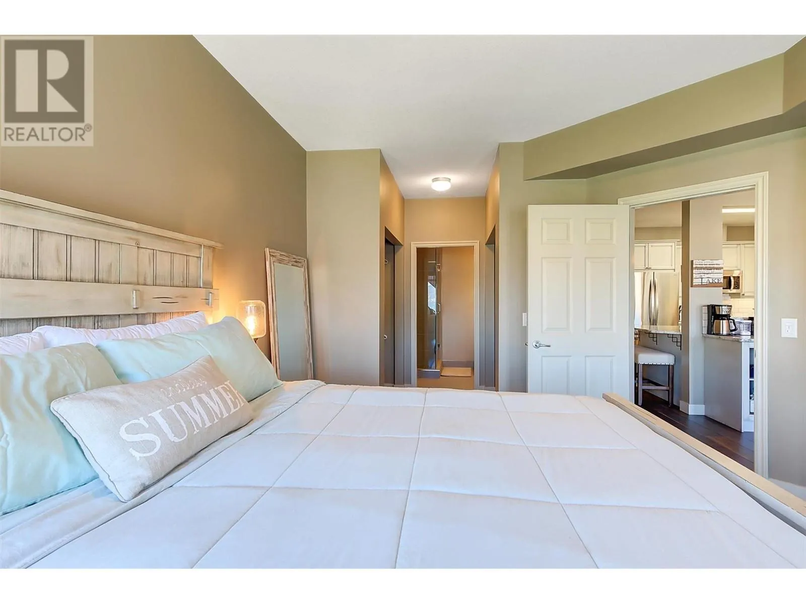 3570 Woodsdale Road Unit# 205