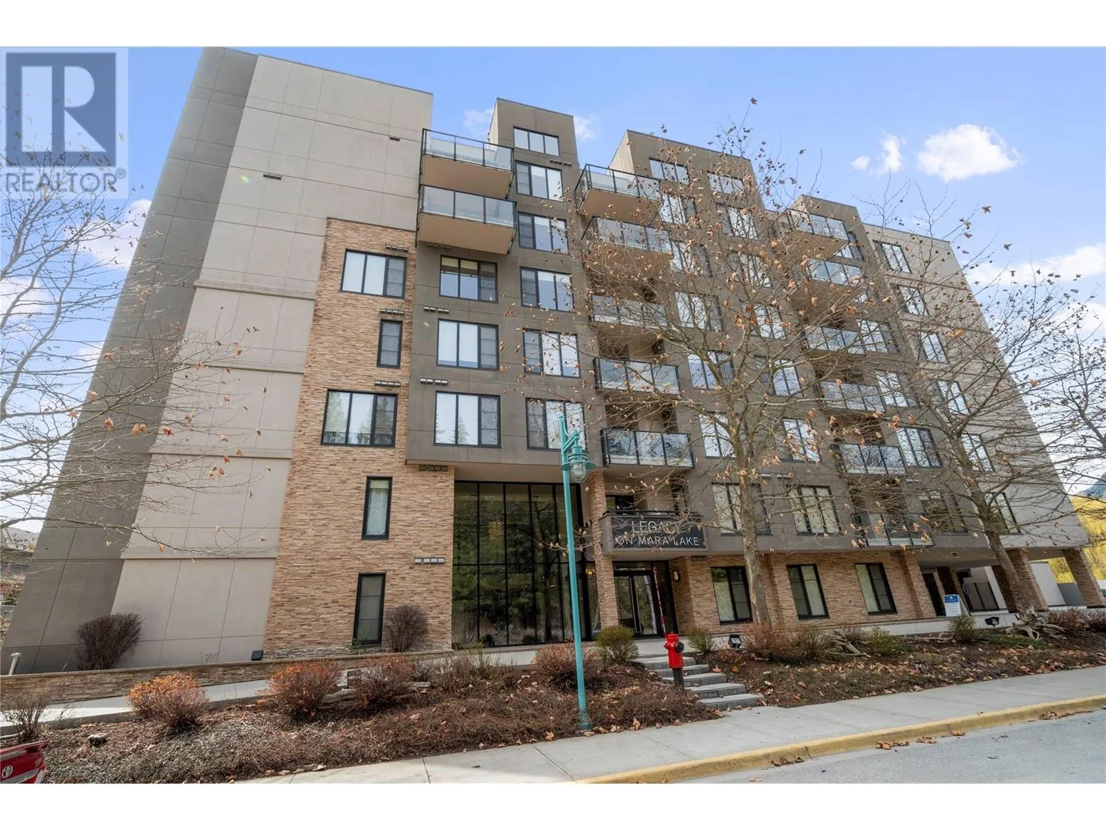 326 Mara Lake Lane Unit# 401