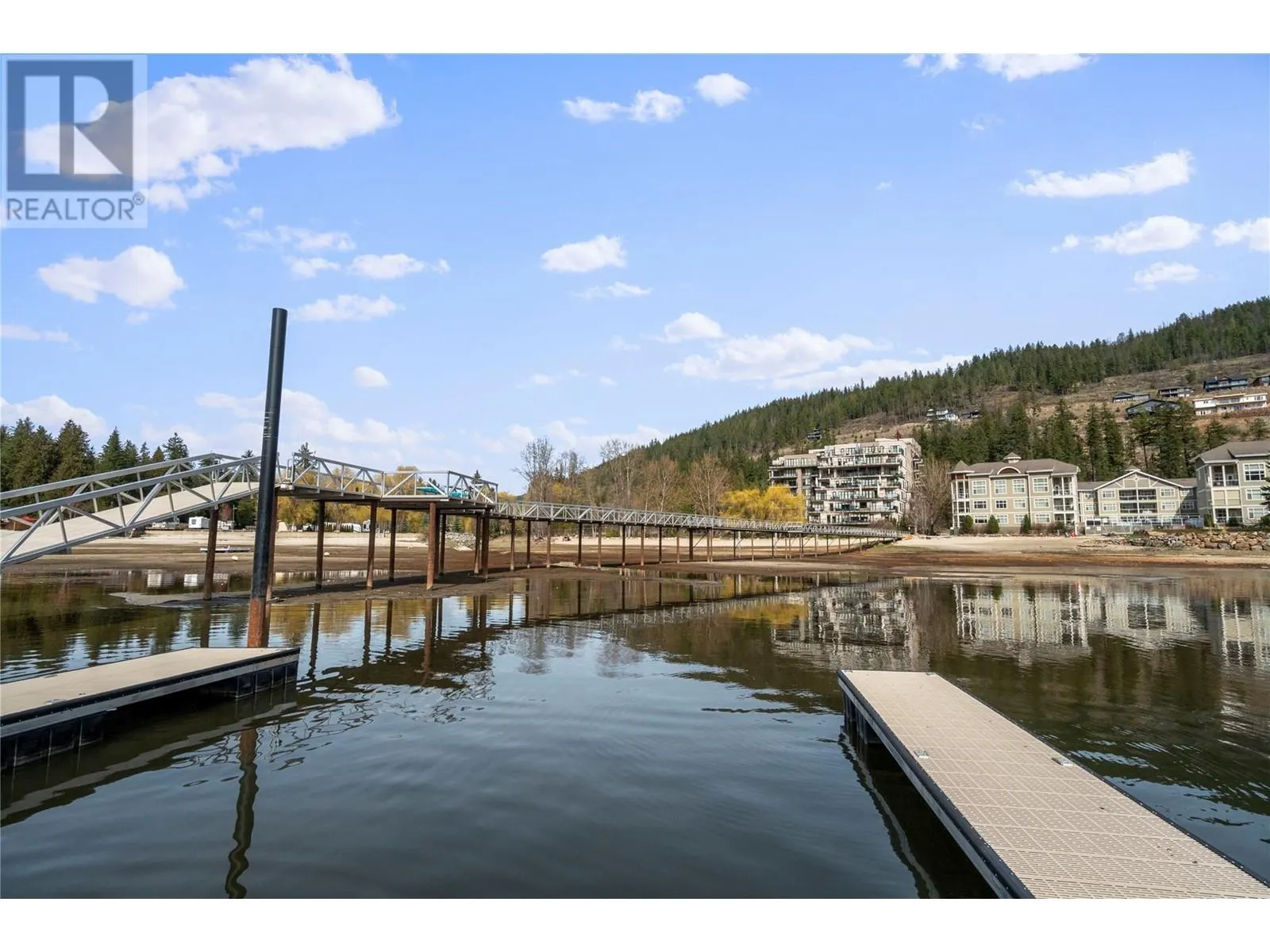 326 Mara Lake Lane Unit# 401