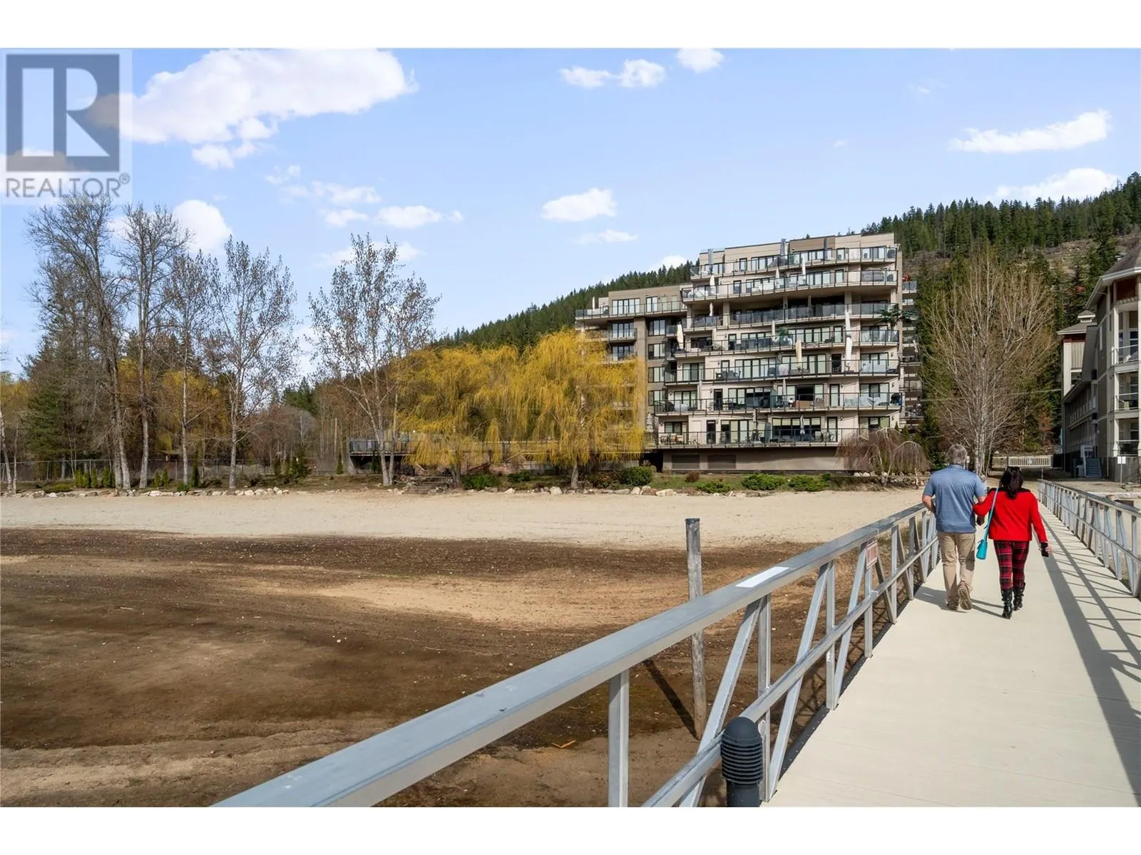 326 Mara Lake Lane Unit# 401