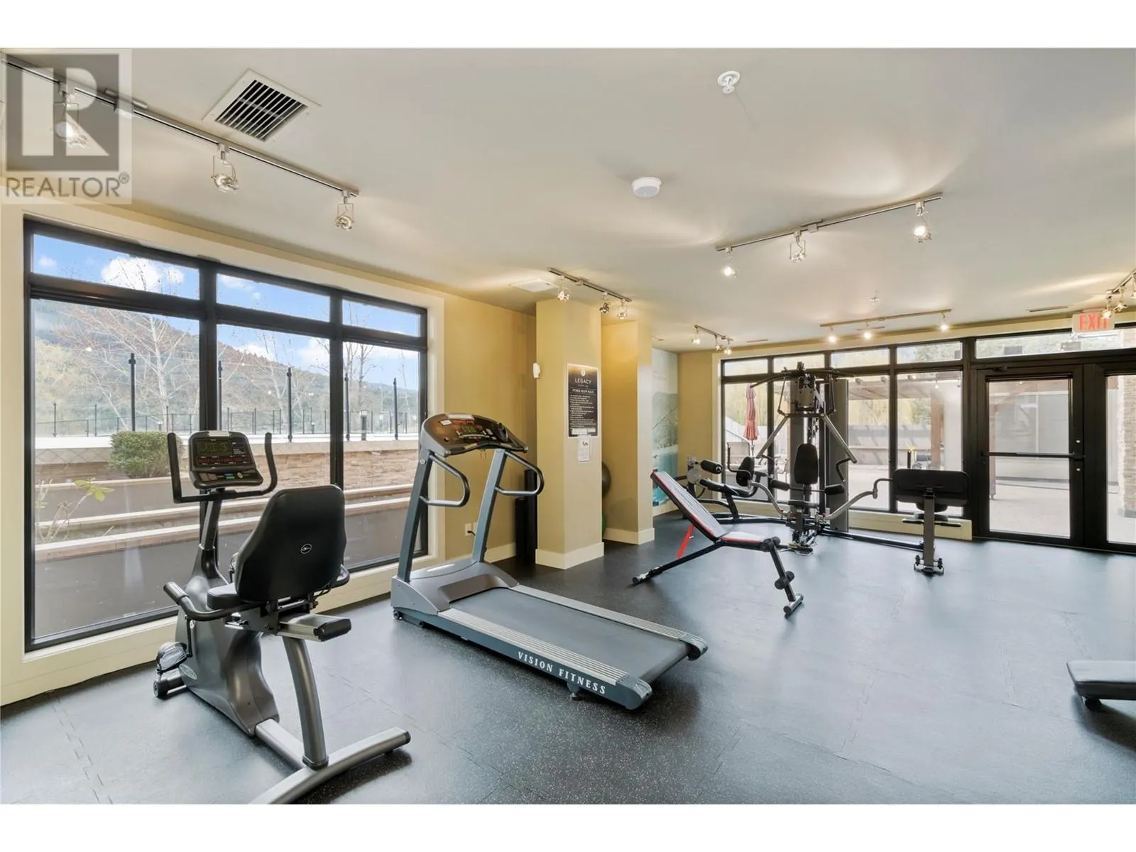326 Mara Lake Lane Unit# 401