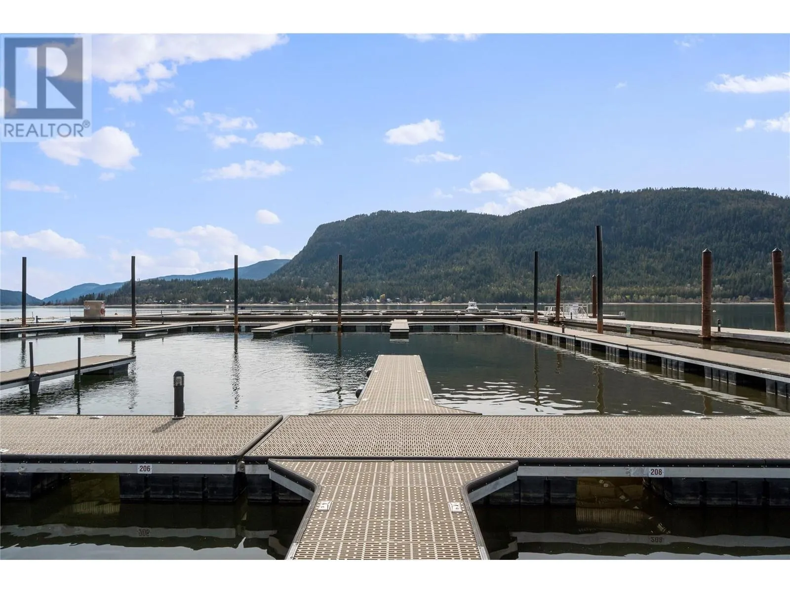 326 Mara Lake Lane Unit# 401