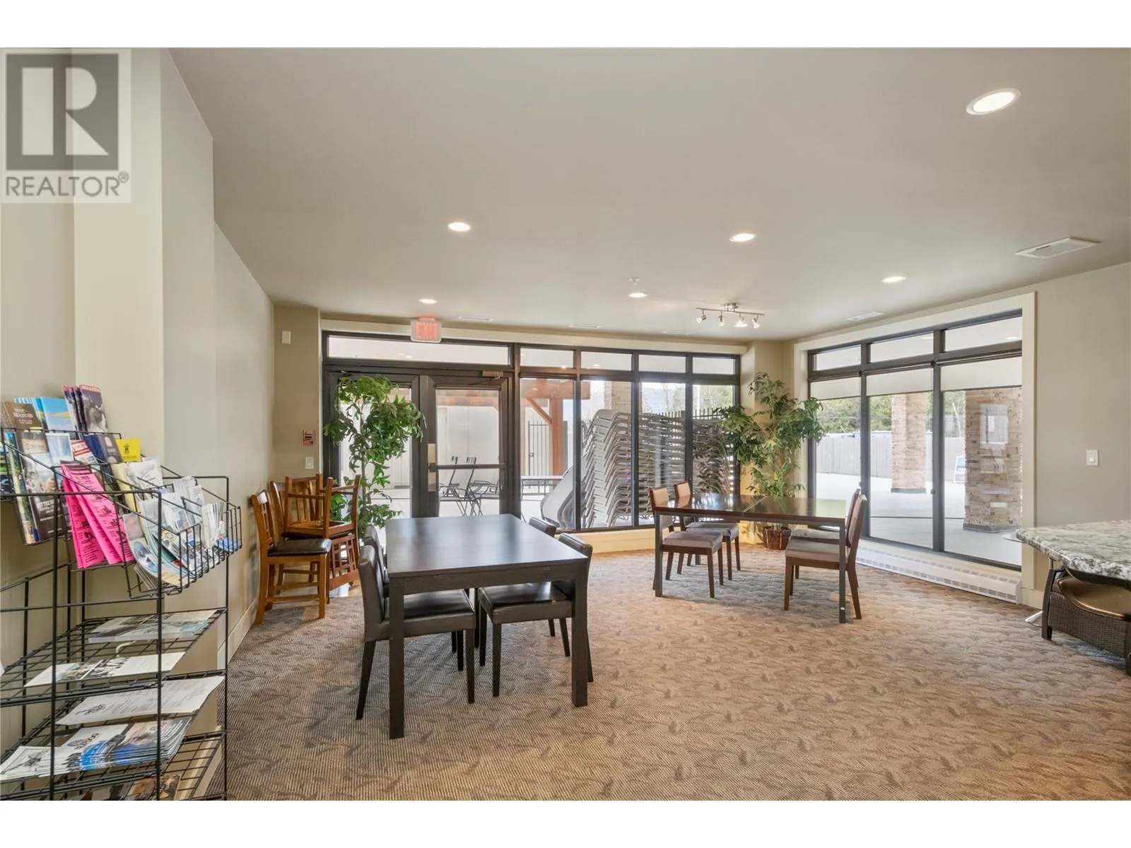 326 Mara Lake Lane Unit# 401