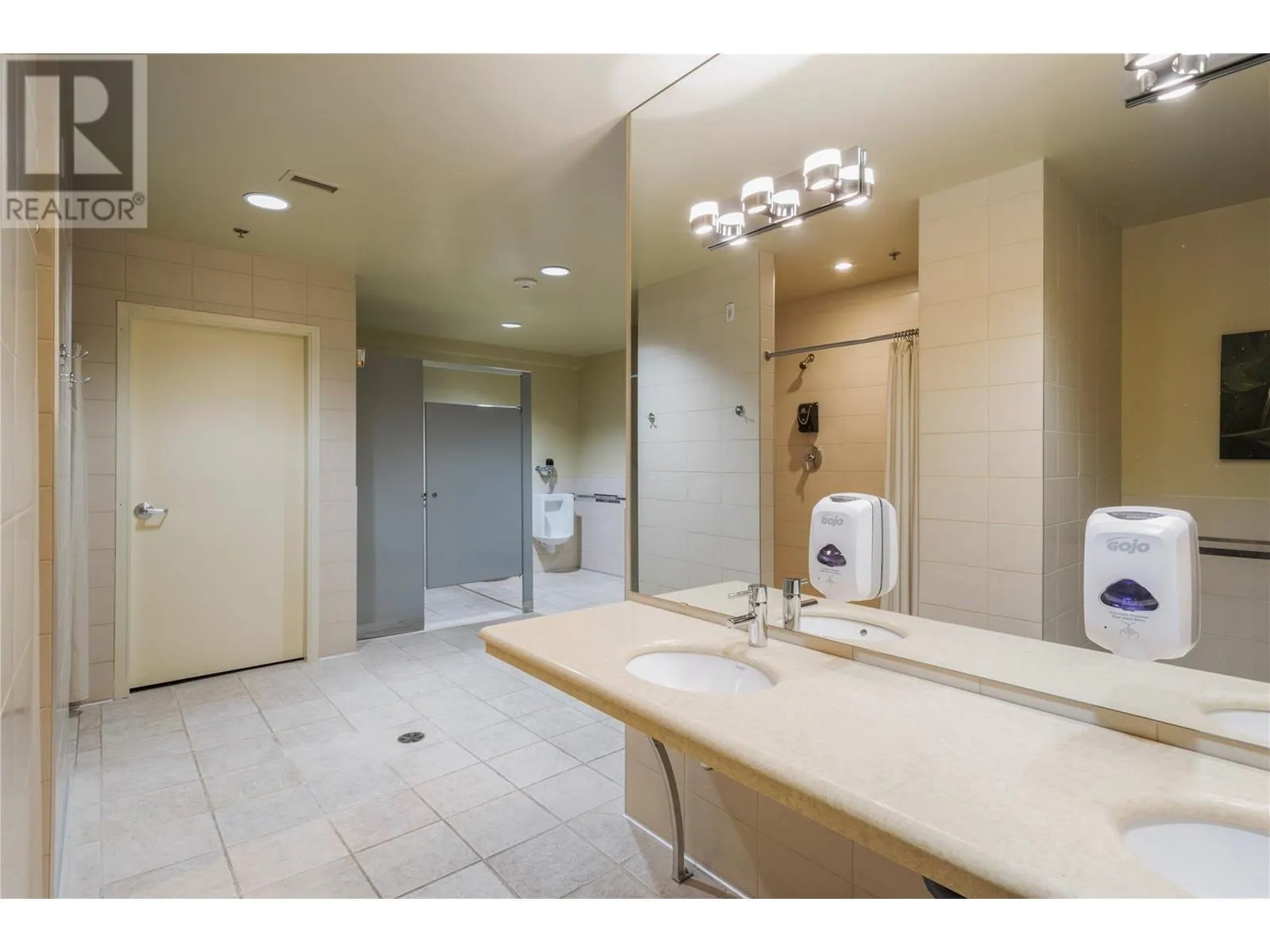 326 Mara Lake Lane Unit# 401
