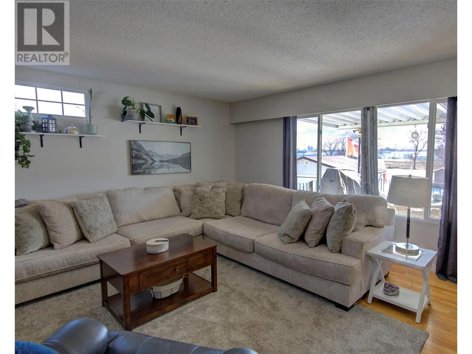 6576 Scott Road