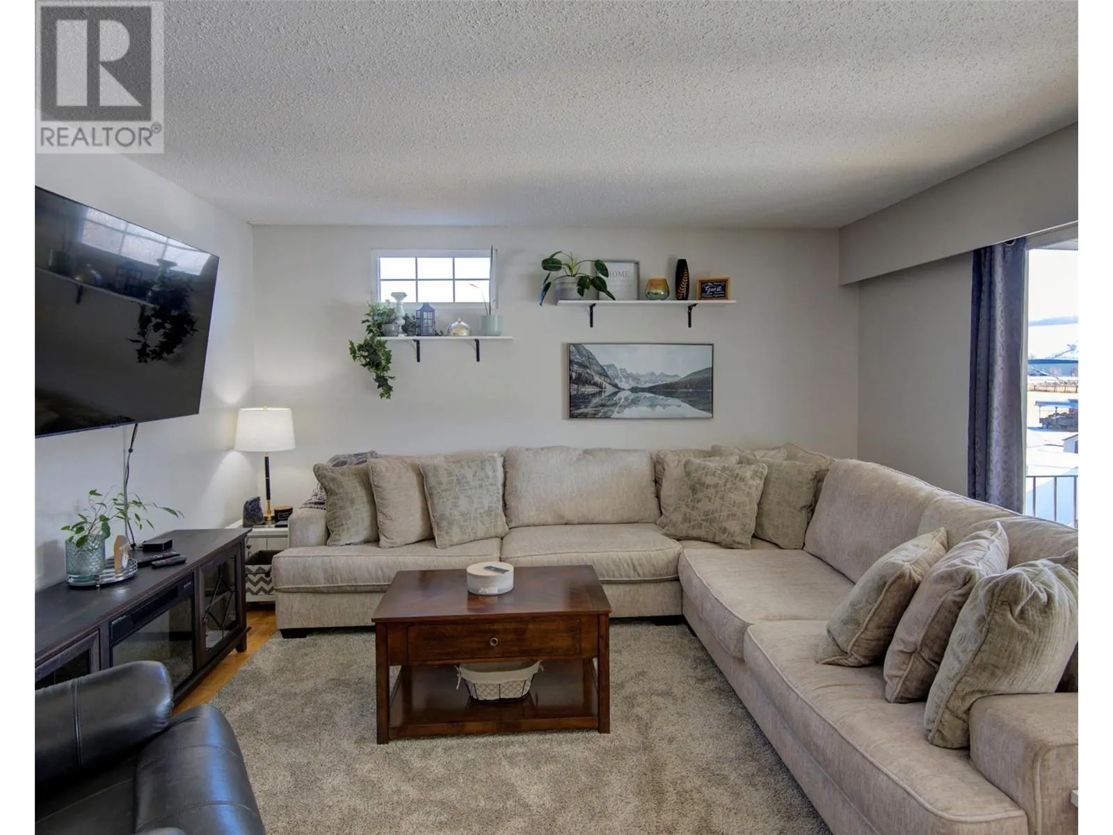 6576 Scott Road