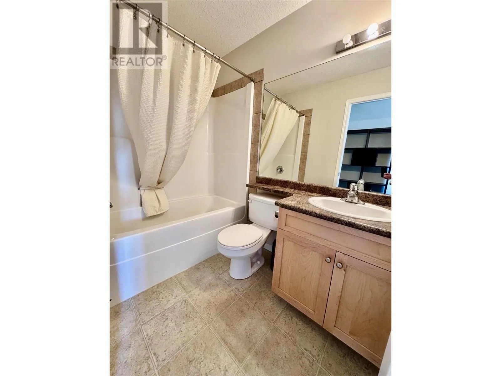 4767 FORSTERS LANDING Road Unit# 305