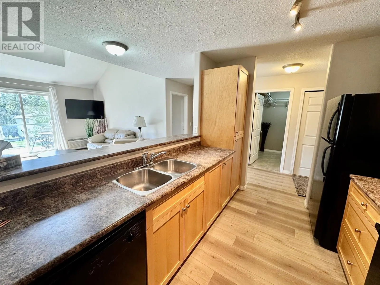 4767 FORSTERS LANDING Road Unit# 305