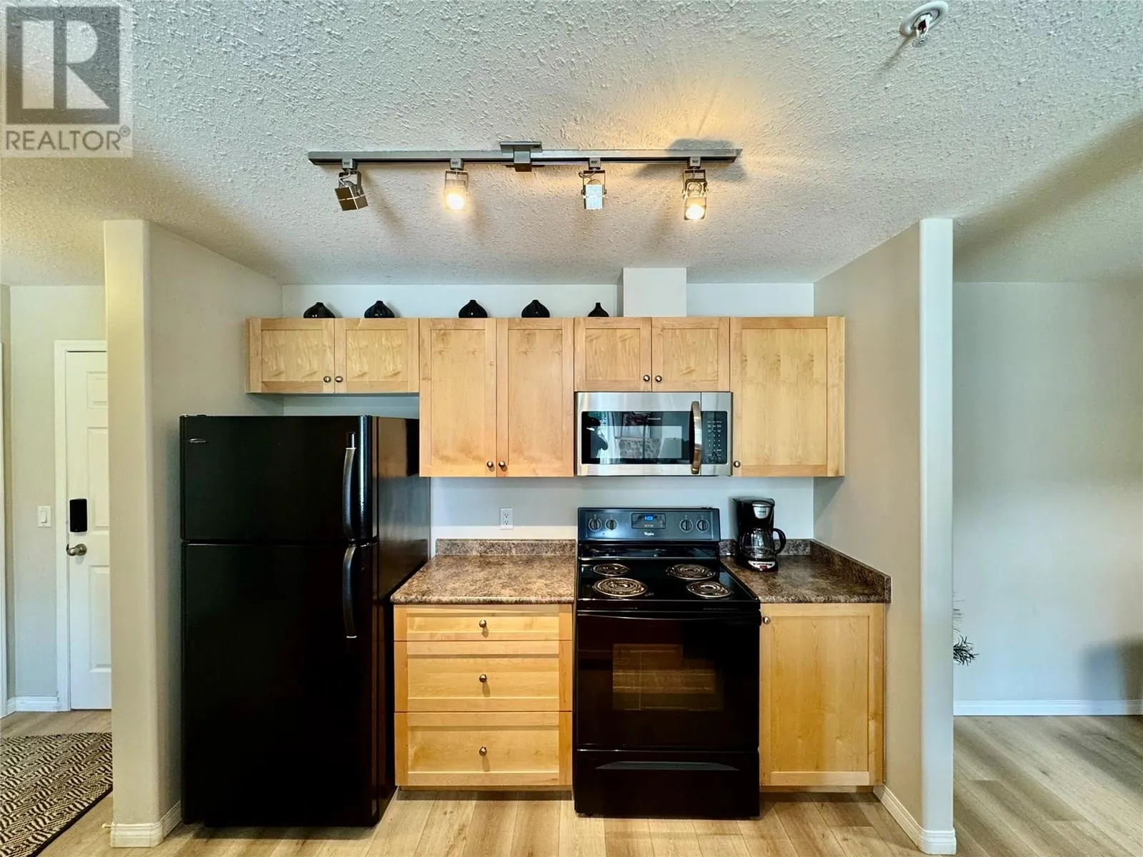4767 FORSTERS LANDING Road Unit# 305