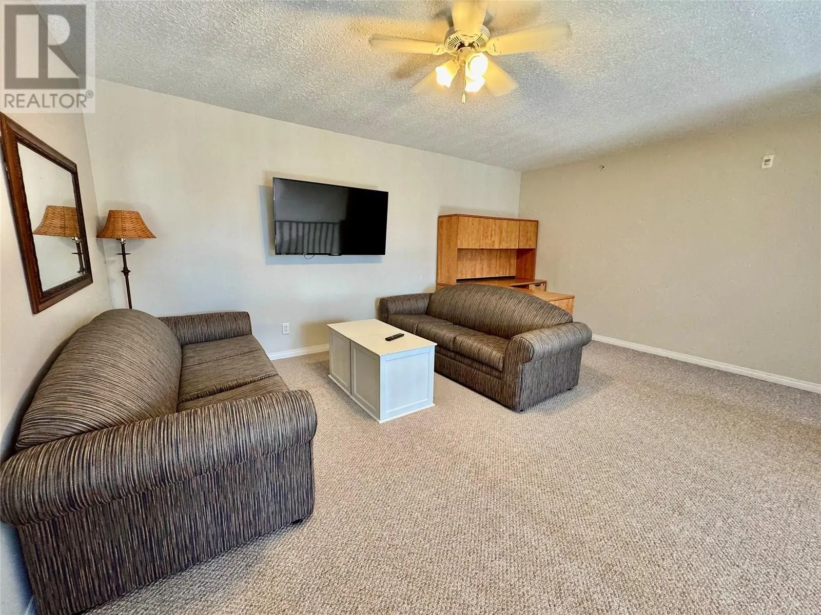 4767 FORSTERS LANDING Road Unit# 305