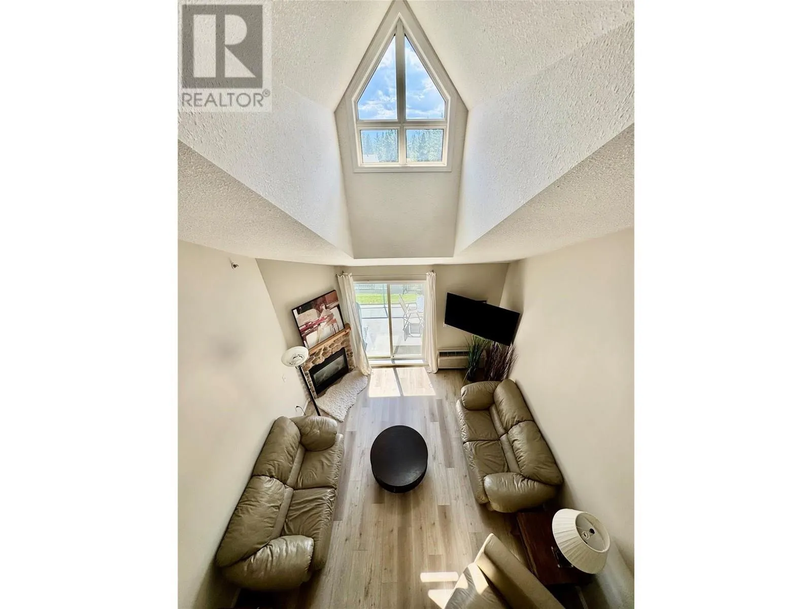 4767 FORSTERS LANDING Road Unit# 305