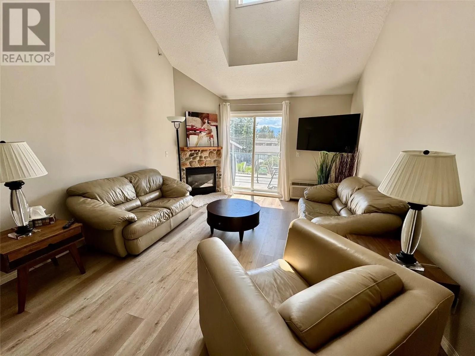 4767 FORSTERS LANDING Road Unit# 305