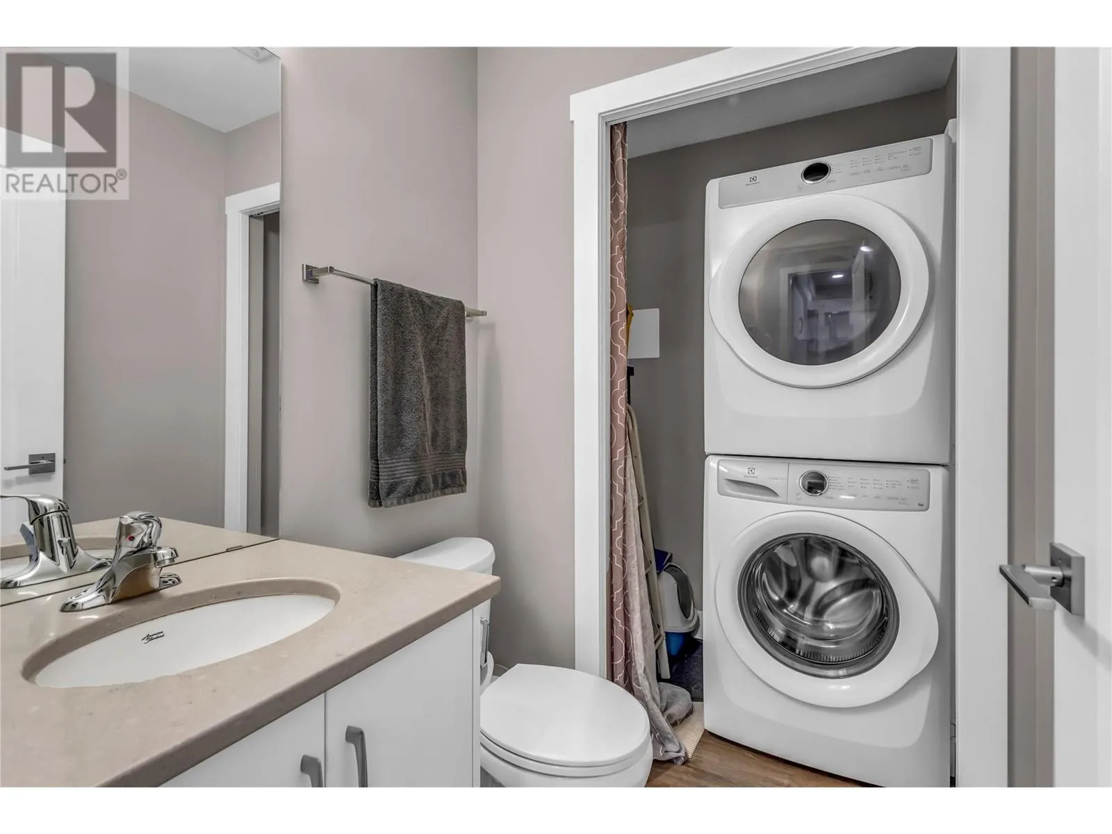 3090 Burtch Road Unit# 204
