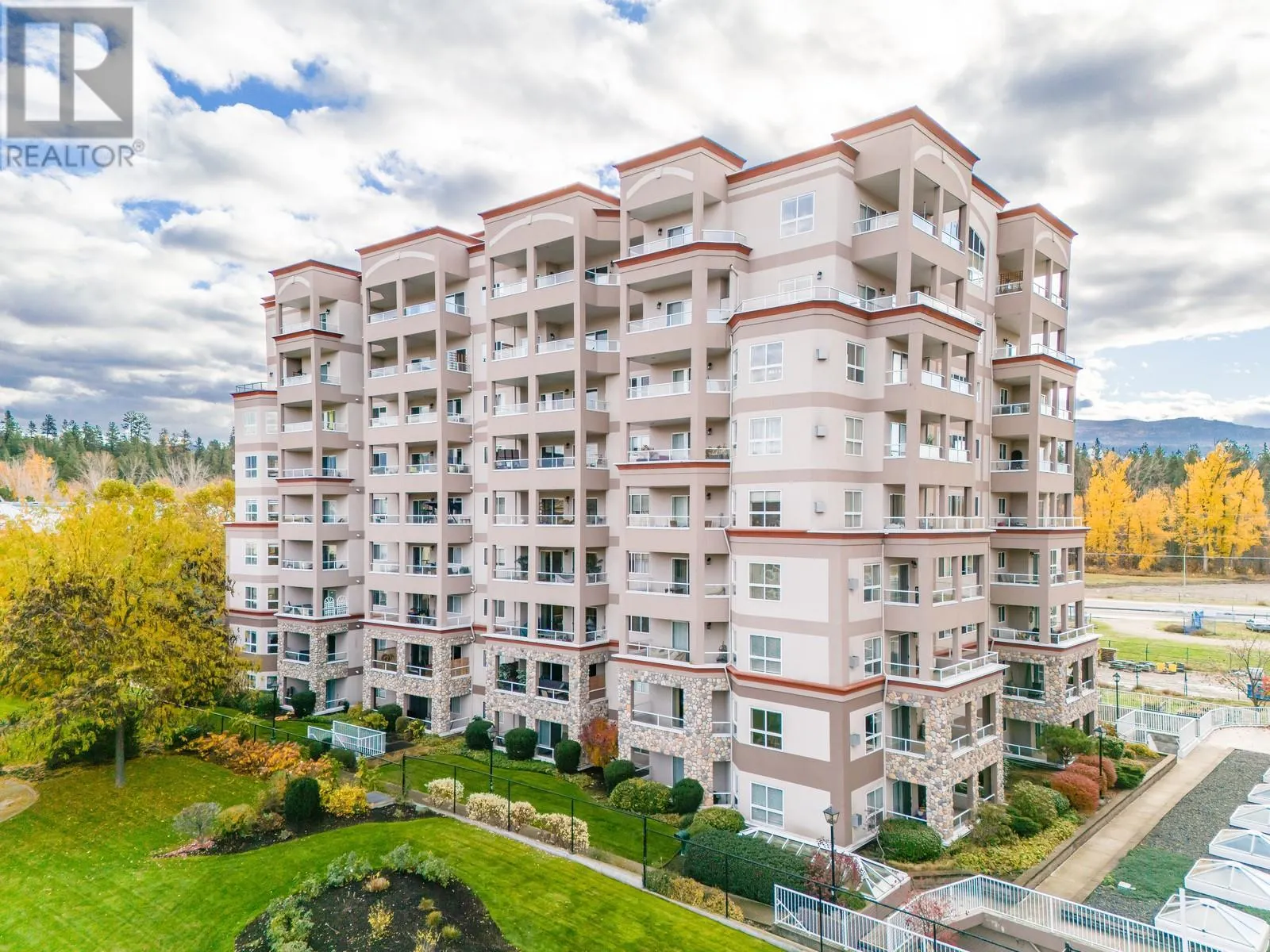 1966 Durnin Road Unit# 104