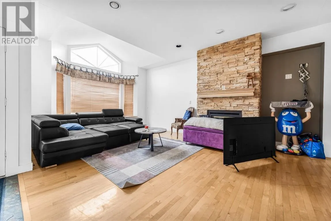 148 Southview Court