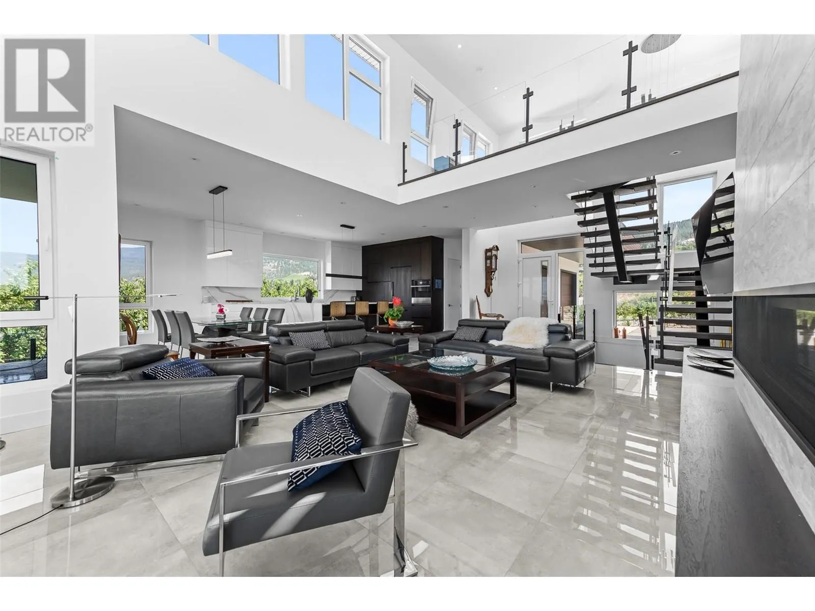 2805 Aikins Loop
