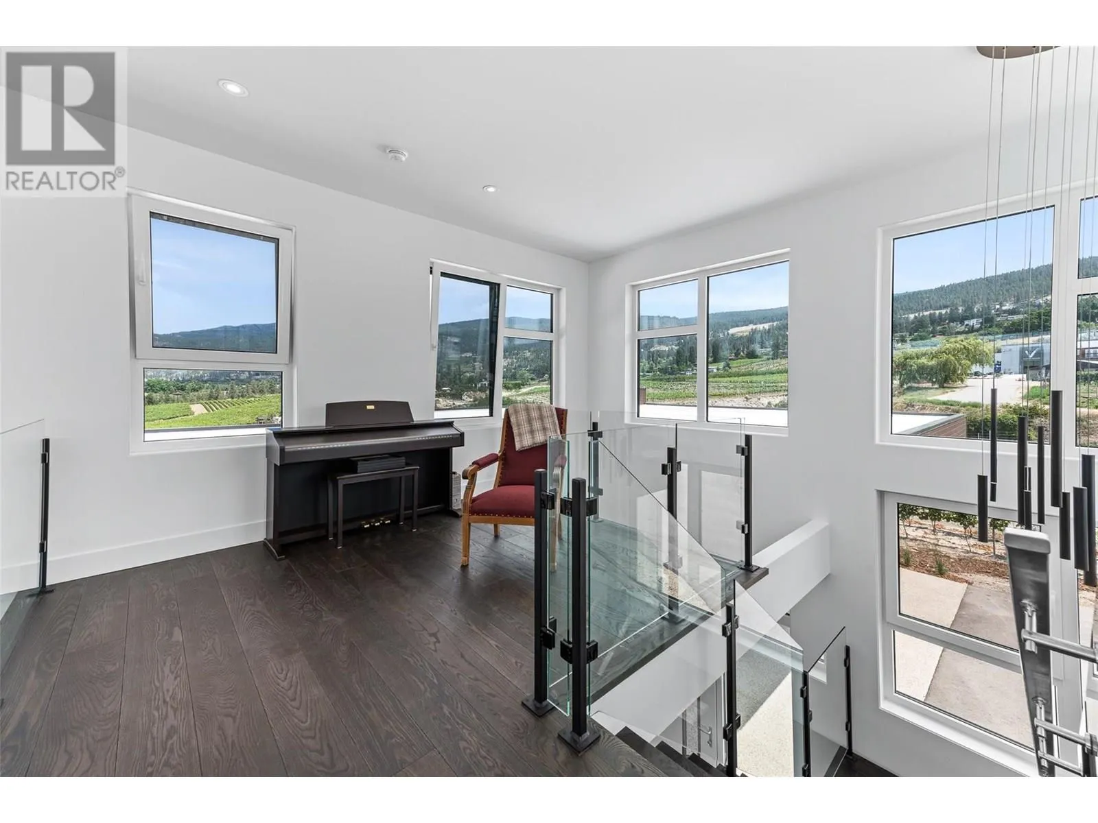 2805 Aikins Loop