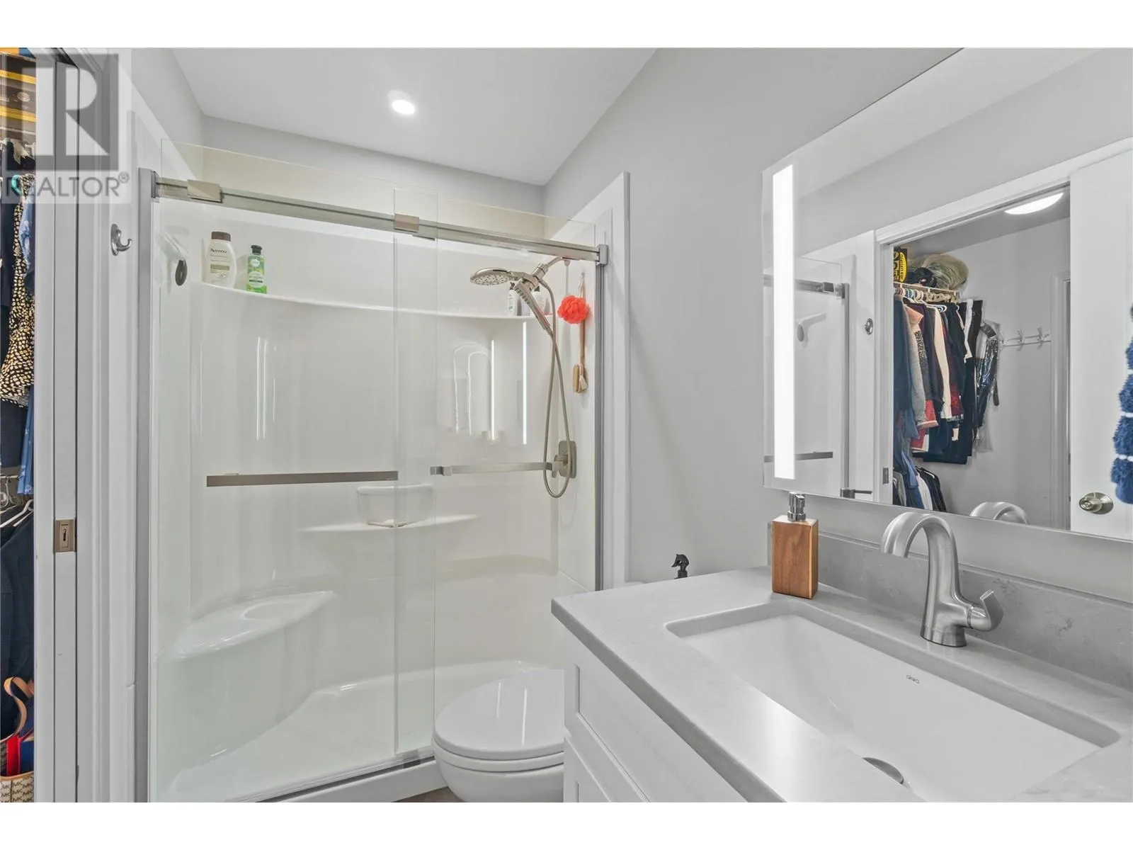 2210 Louie Drive Unit# 14