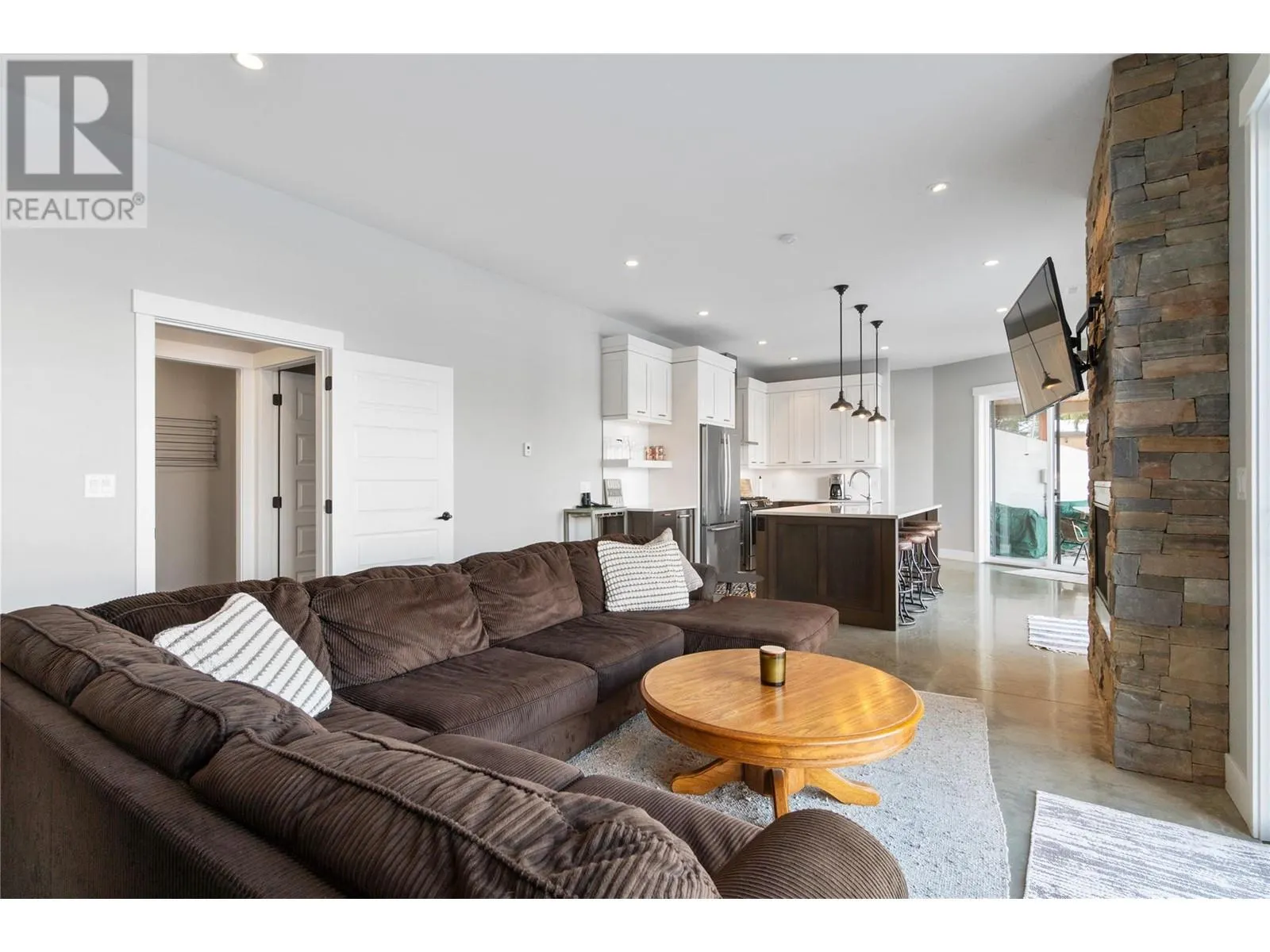 4125 Eagle Bay Road